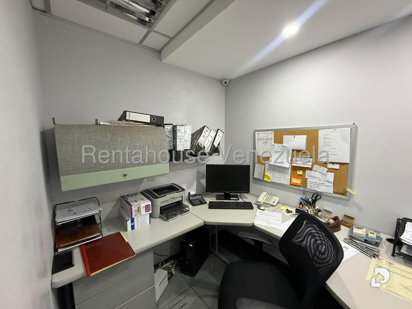 Local comercial en Los Dos Caminos, Caracas – 27
