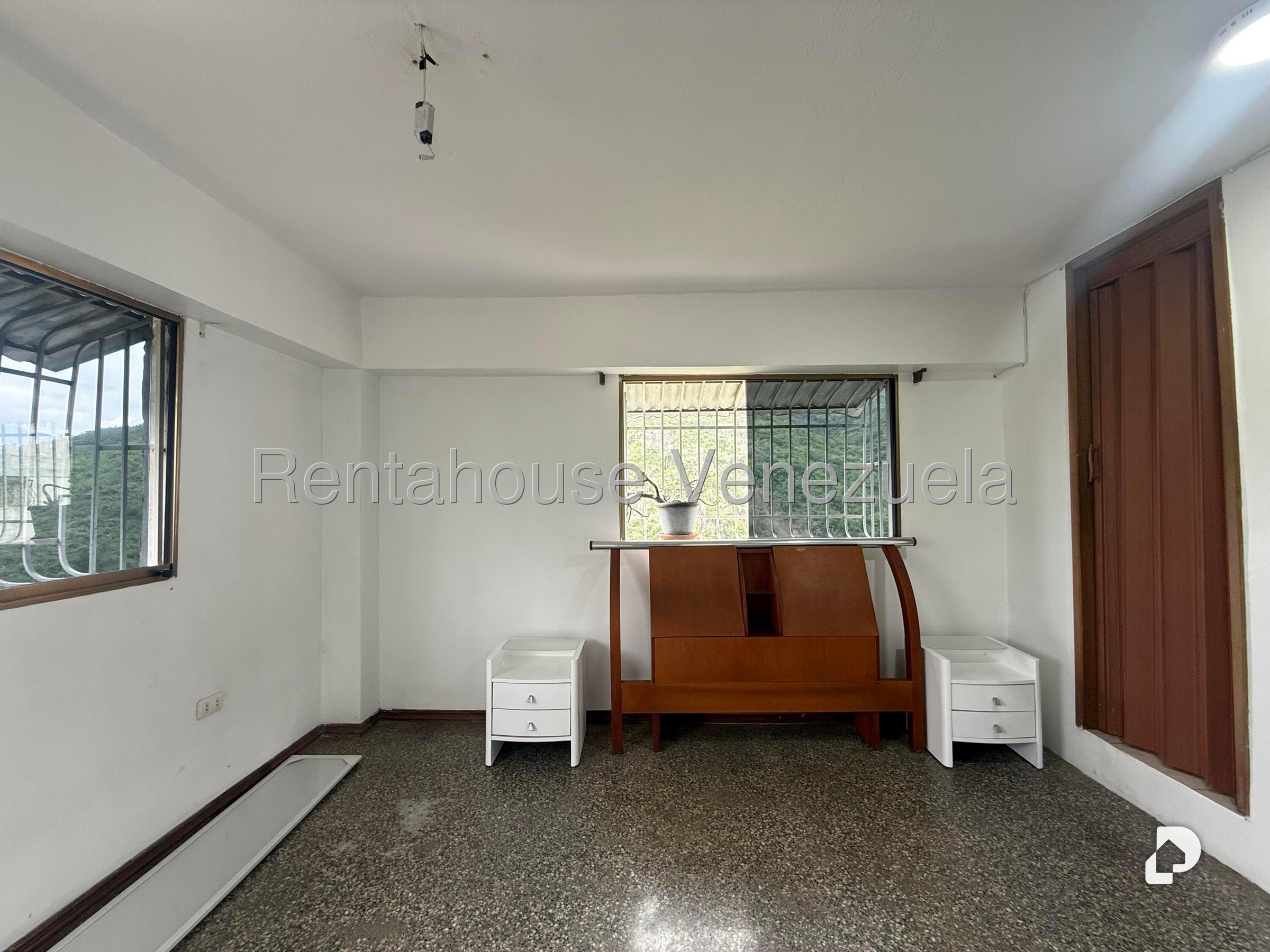 Apartamento en Caricuao, Caracas – 18