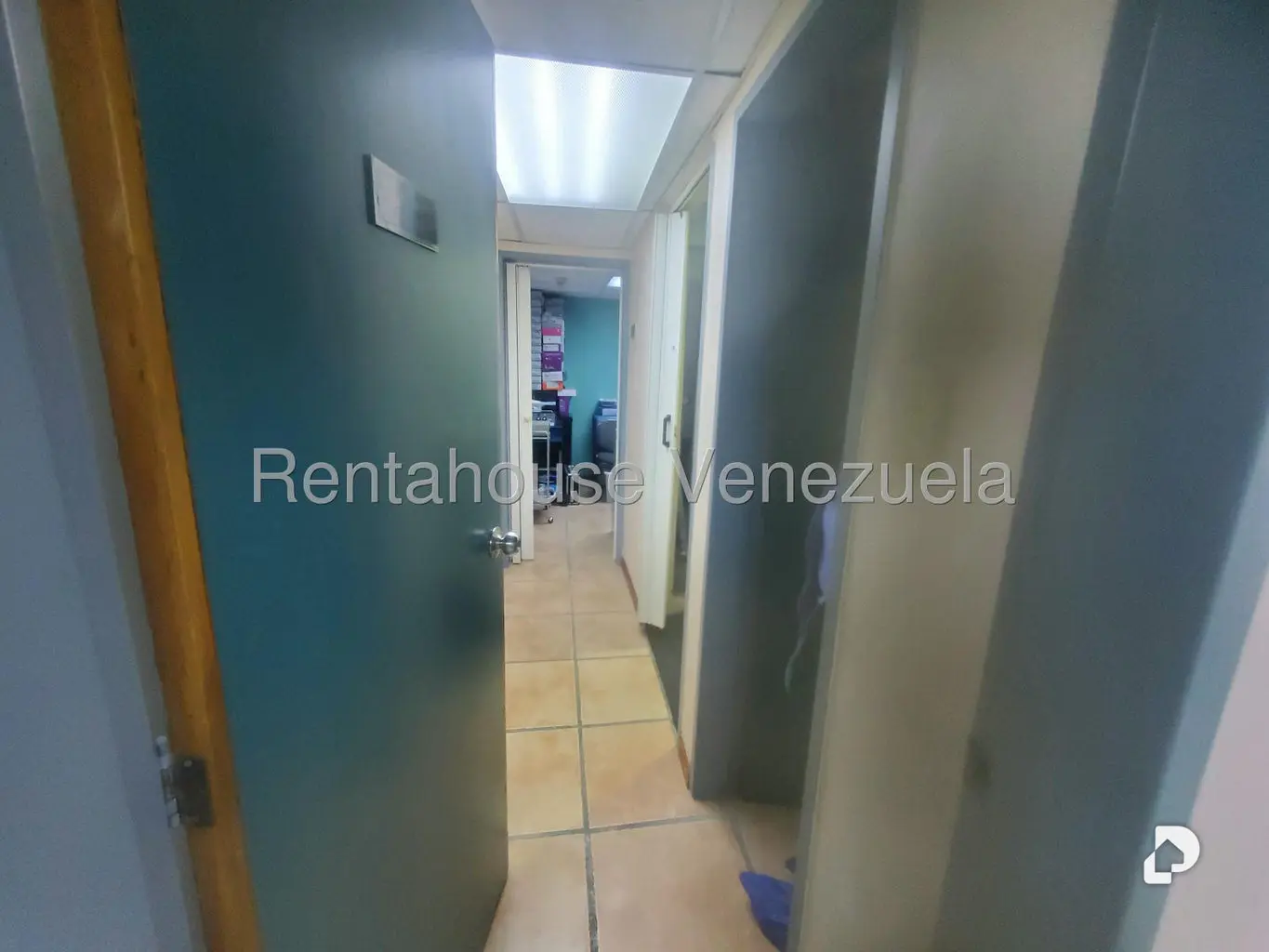 Oficina en El Recreo, Caracas – 8