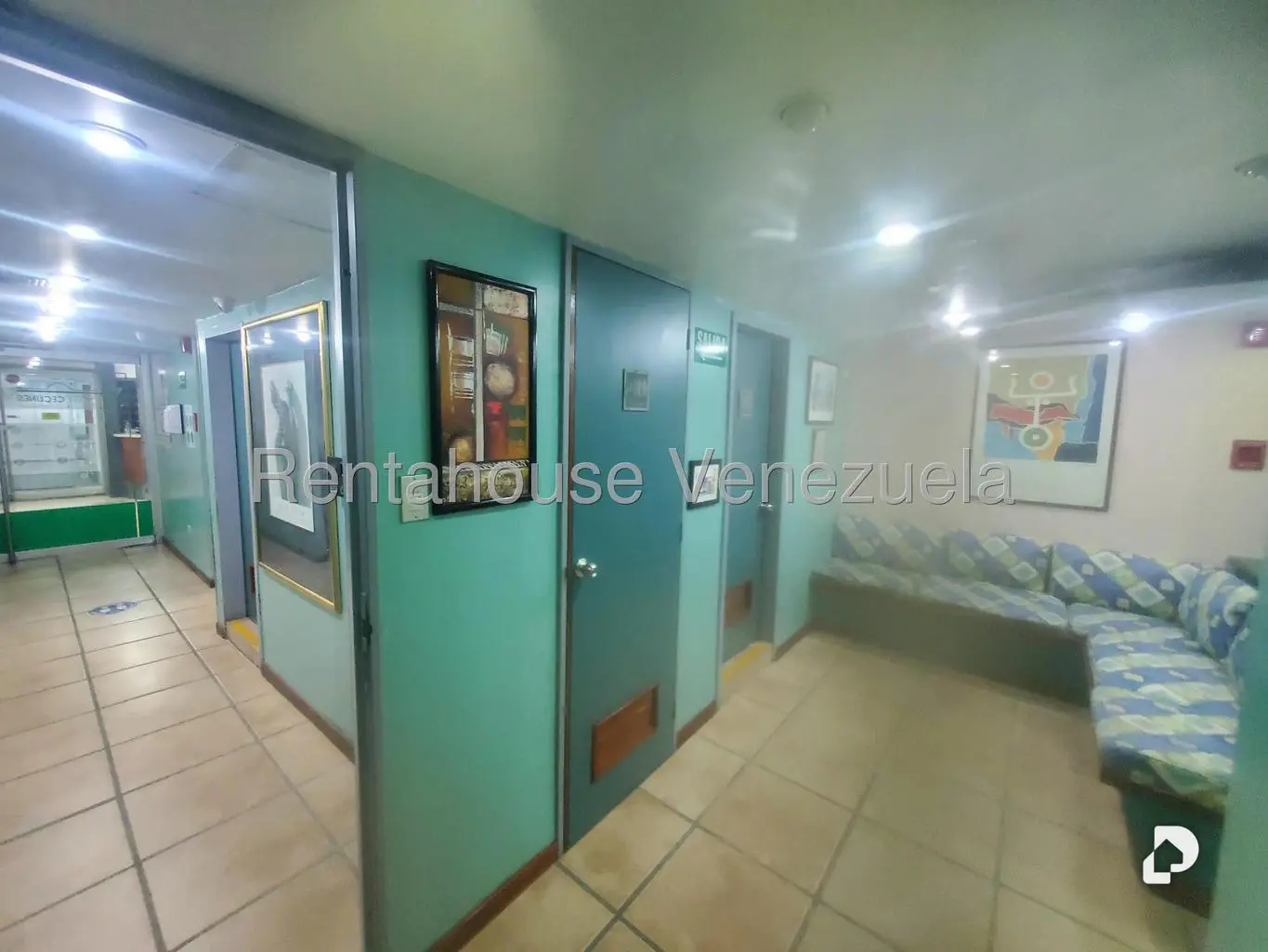 Oficina en El Recreo, Caracas – 30