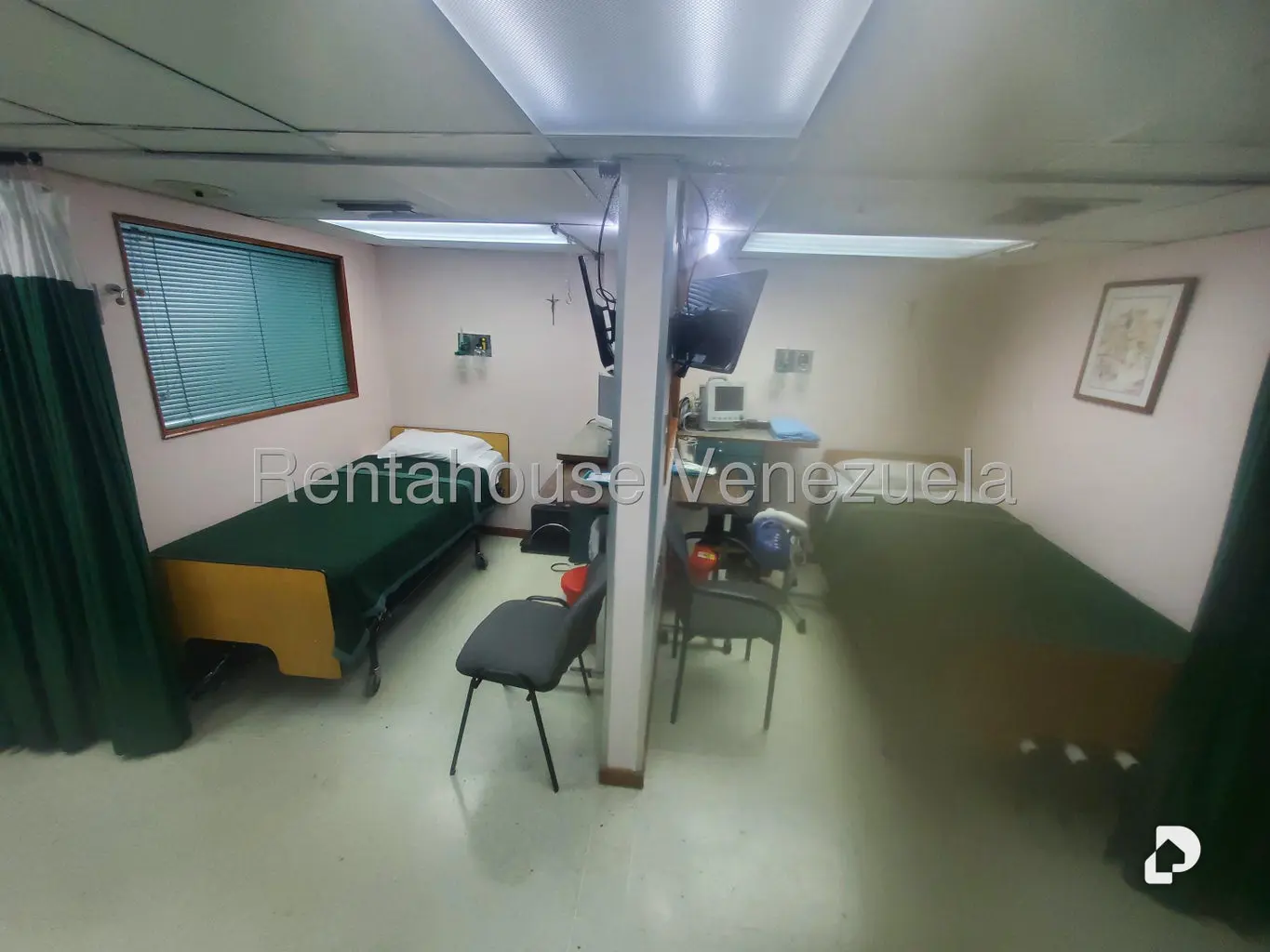 Oficina en El Recreo, Caracas – 18