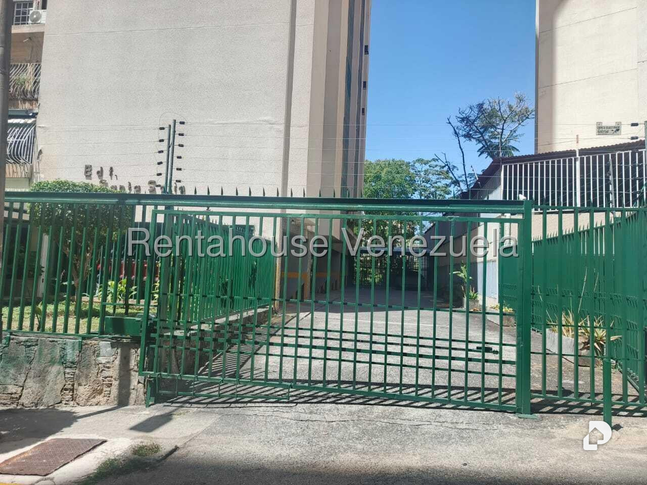 Apartamento en Prados del Este, Caracas – 2