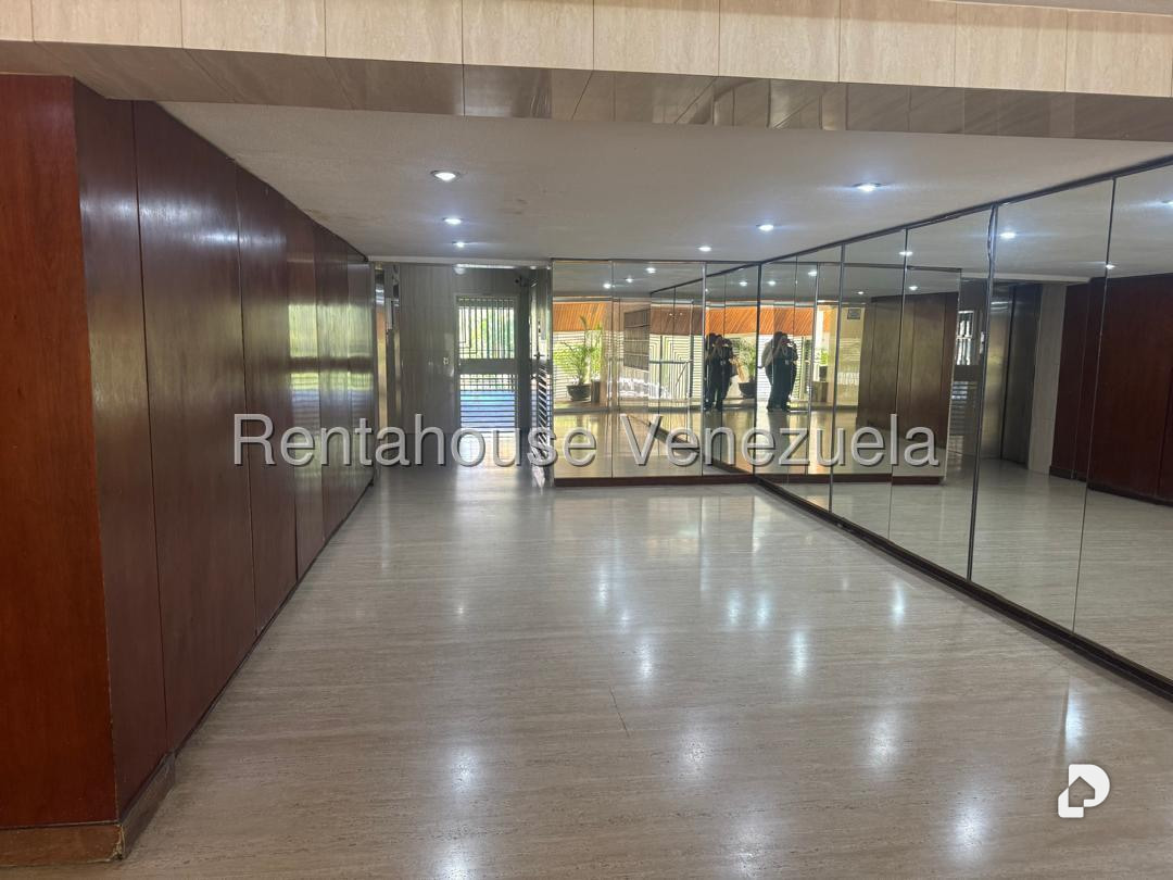 Apartamento en Prados del Este, Caracas – 4