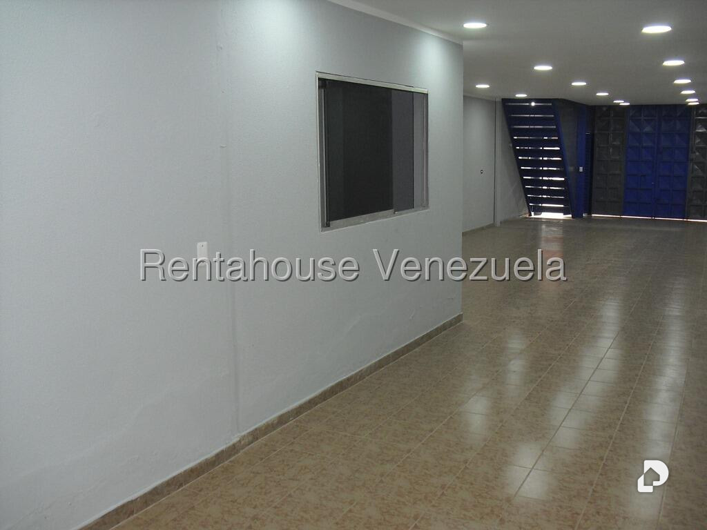 Local comercial en La Trinidad, Caracas – 10