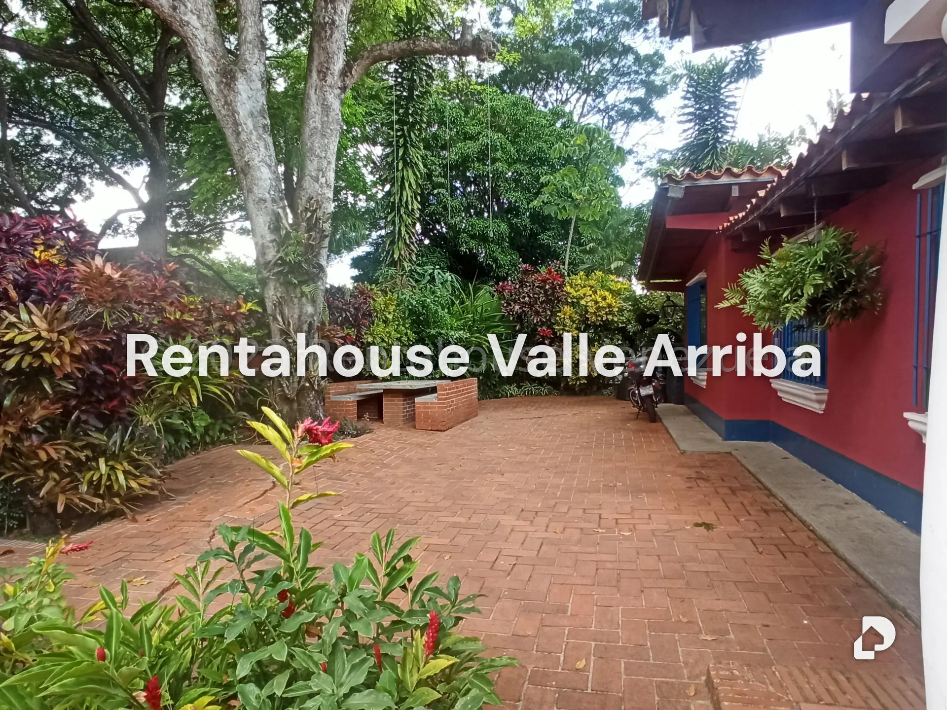House in Los Chorros, Caracas – 12