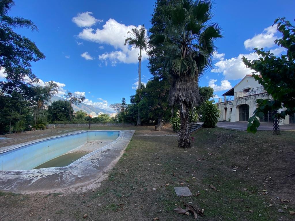 Terreno en Valle Arriba, Caracas - 1