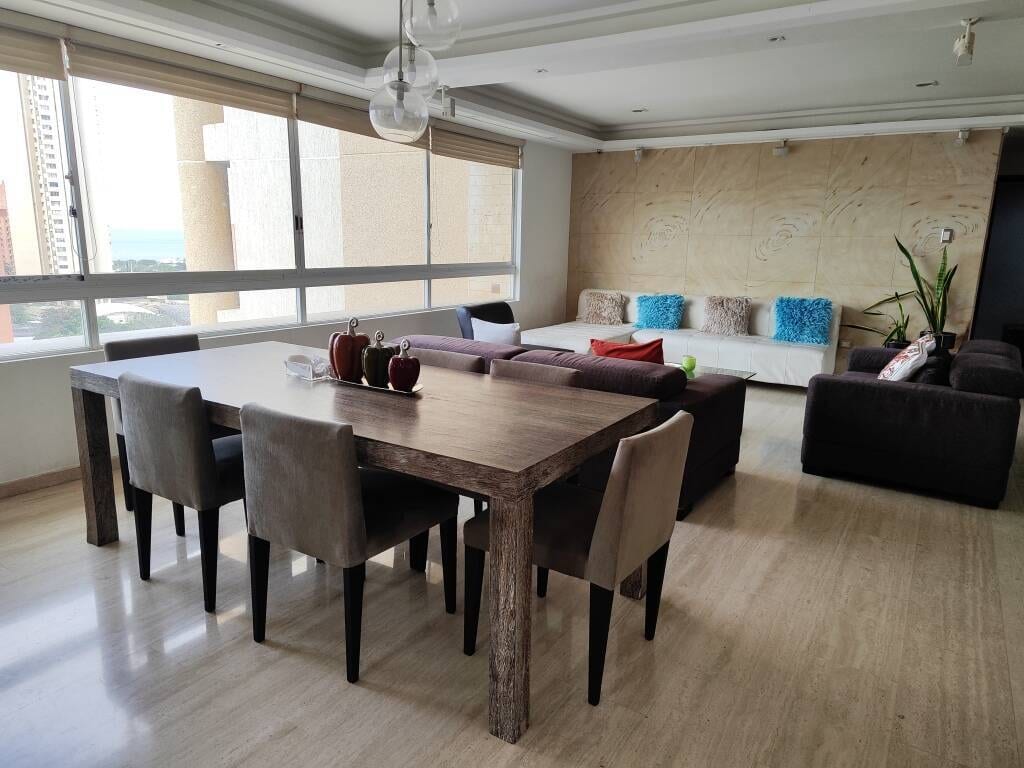 Apartamento en La Lago, Maracaibo - 1