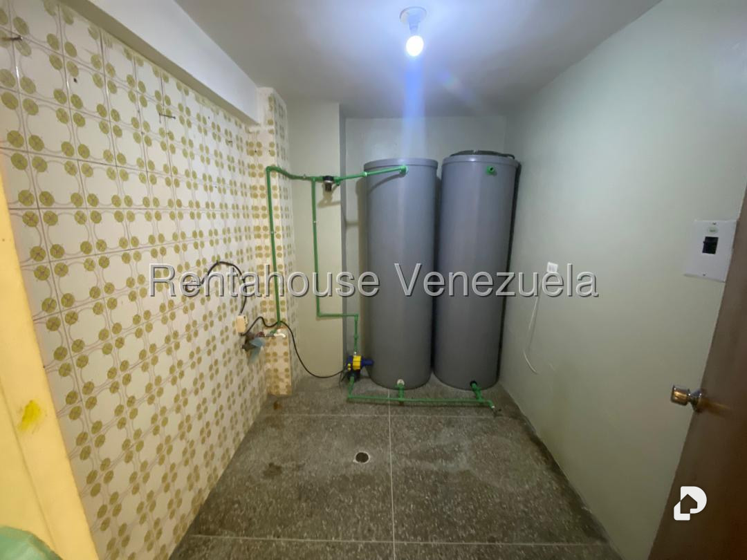 Apartamento en San Martín, Caracas – 8