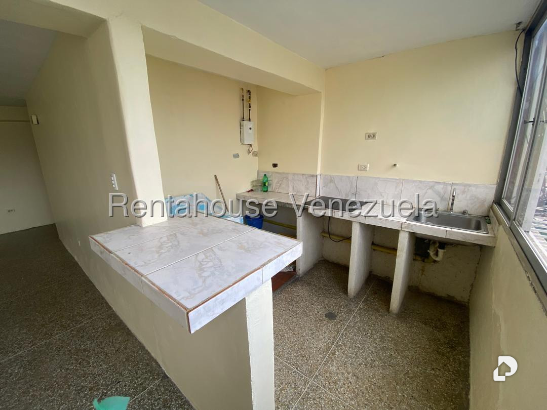 Apartamento en San Martín, Caracas – 11