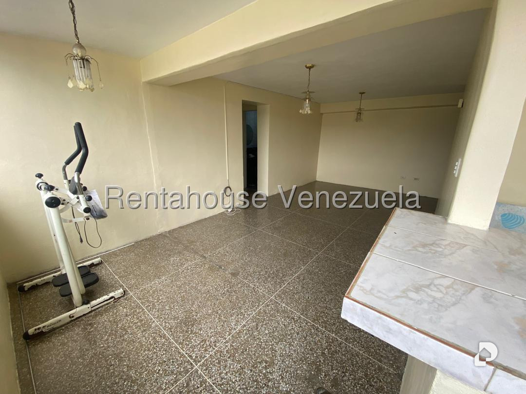 Apartamento en San Martín, Caracas – 10