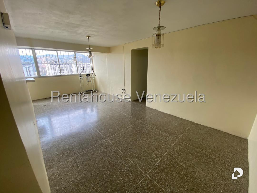 Apartamento en San Martín, Caracas – 6