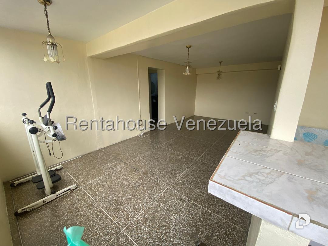 Apartamento en San Martín, Caracas – 9