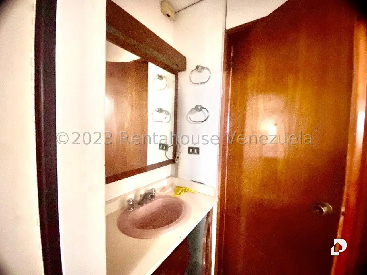 Apartamento en Santa Rosa de Lima, Caracas – 19