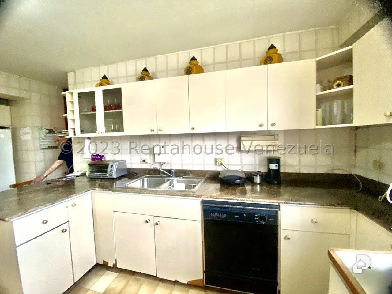 Apartamento en Santa Rosa de Lima, Caracas – 16
