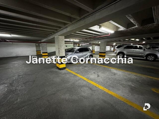 Apartamento en El Rosal, Caracas – 16