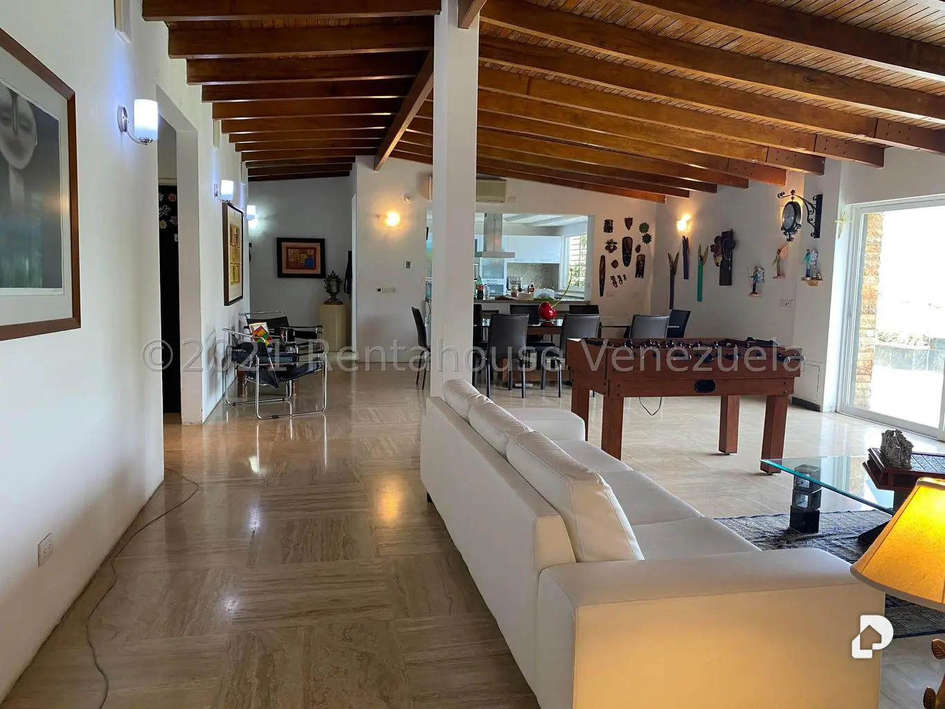 Casa en Oripoto, Caracas – 23