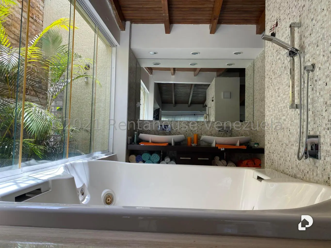 Casa en Oripoto, Caracas – 30