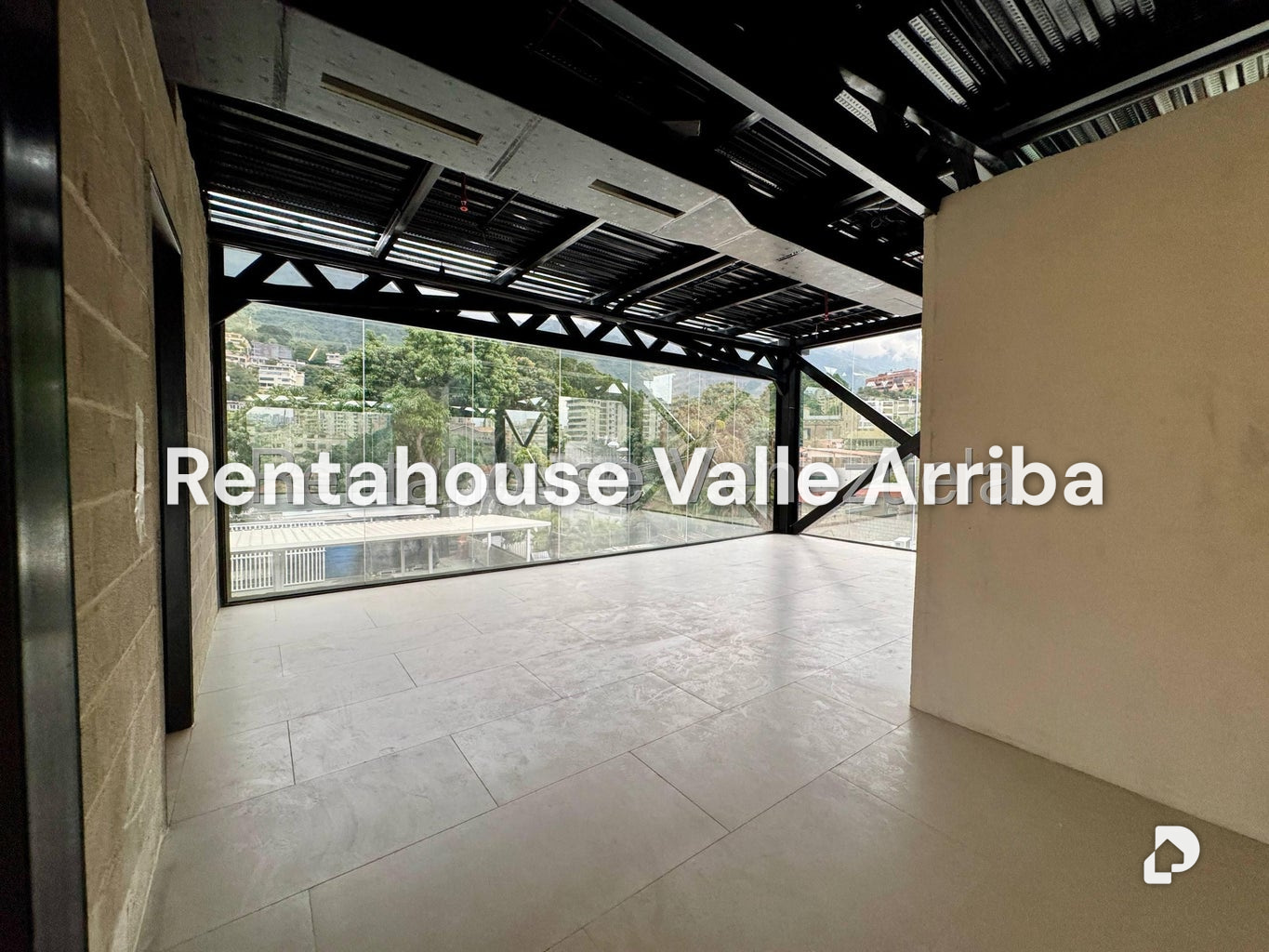 Local comercial en La Florida, Caracas – 26