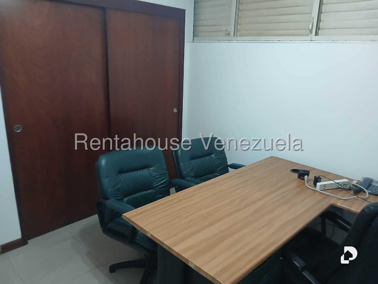 Oficina en Las Mercedes, Caracas – 15