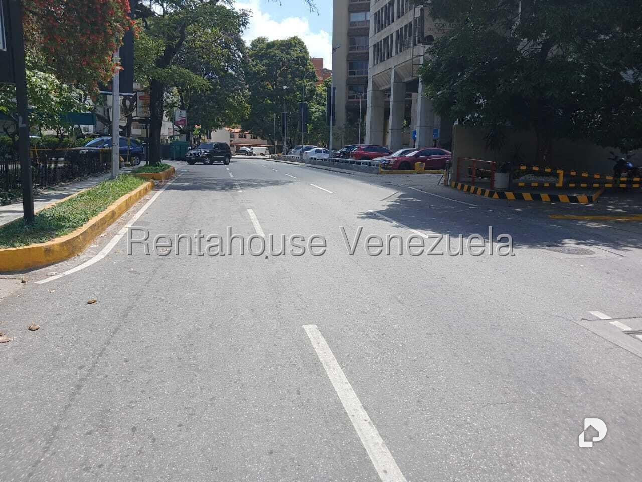 Oficina en Las Mercedes, Caracas – 3