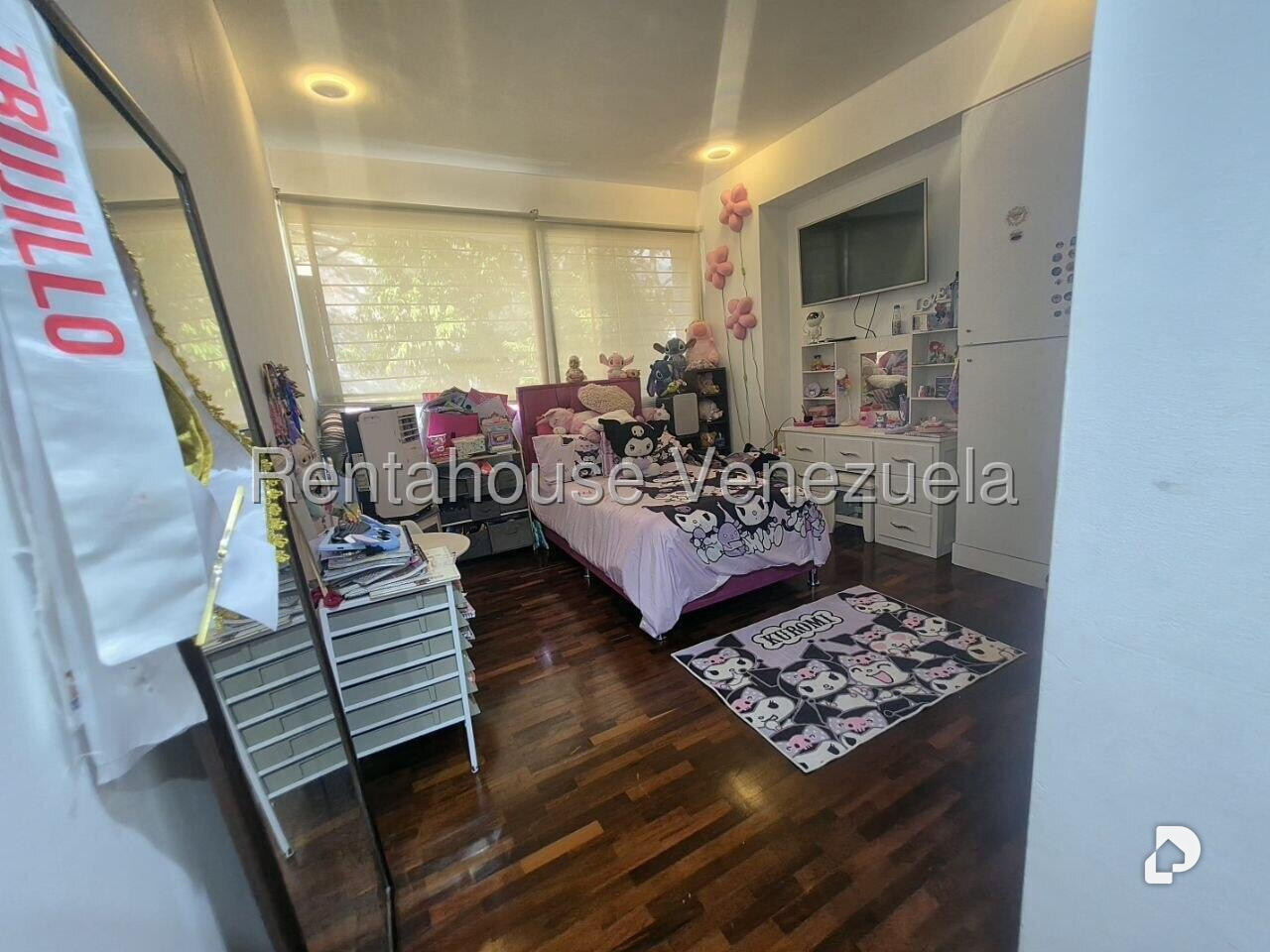 Apartamento en La Florida, Caracas – 16