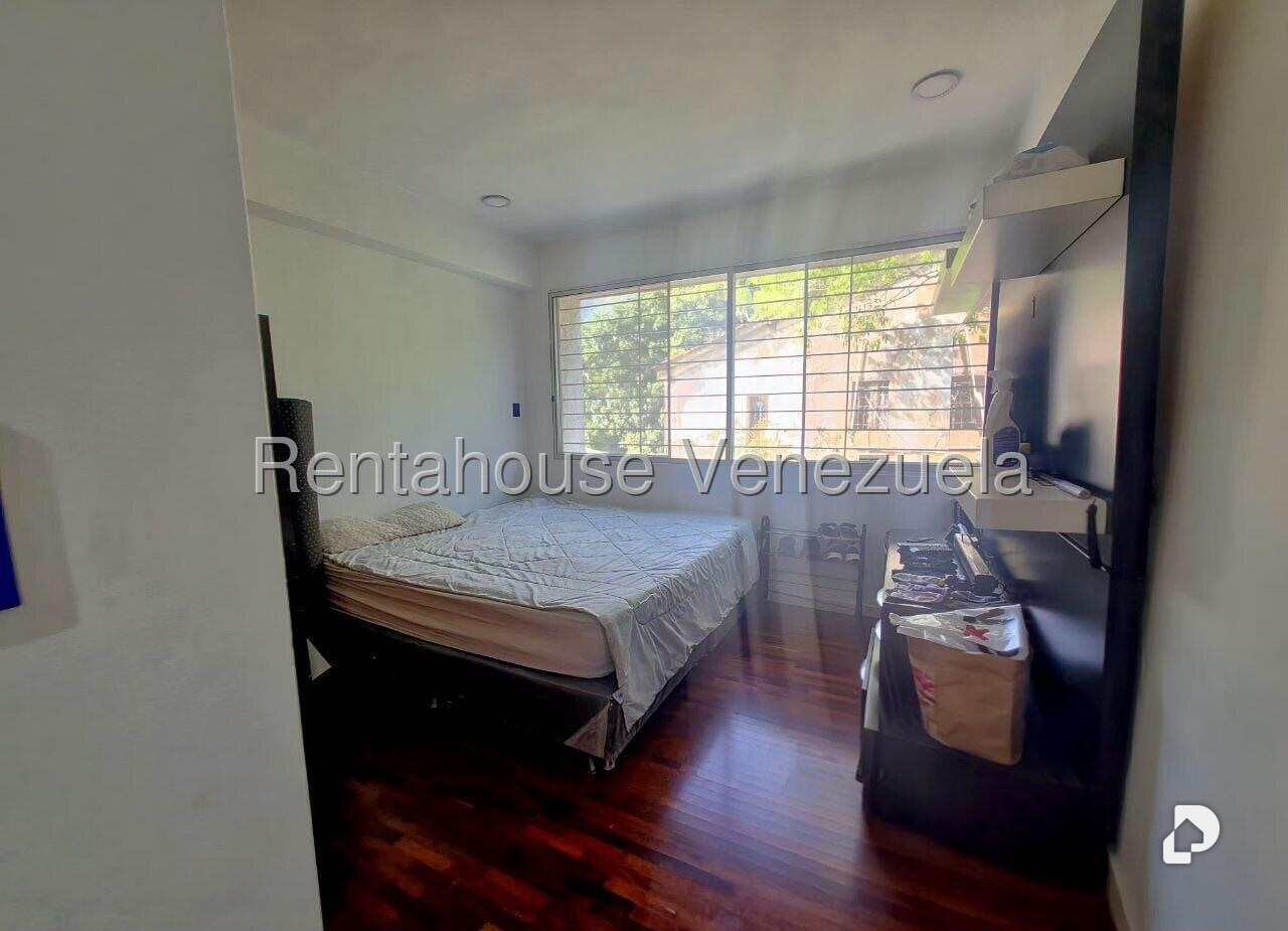 Apartamento en La Florida, Caracas – 18