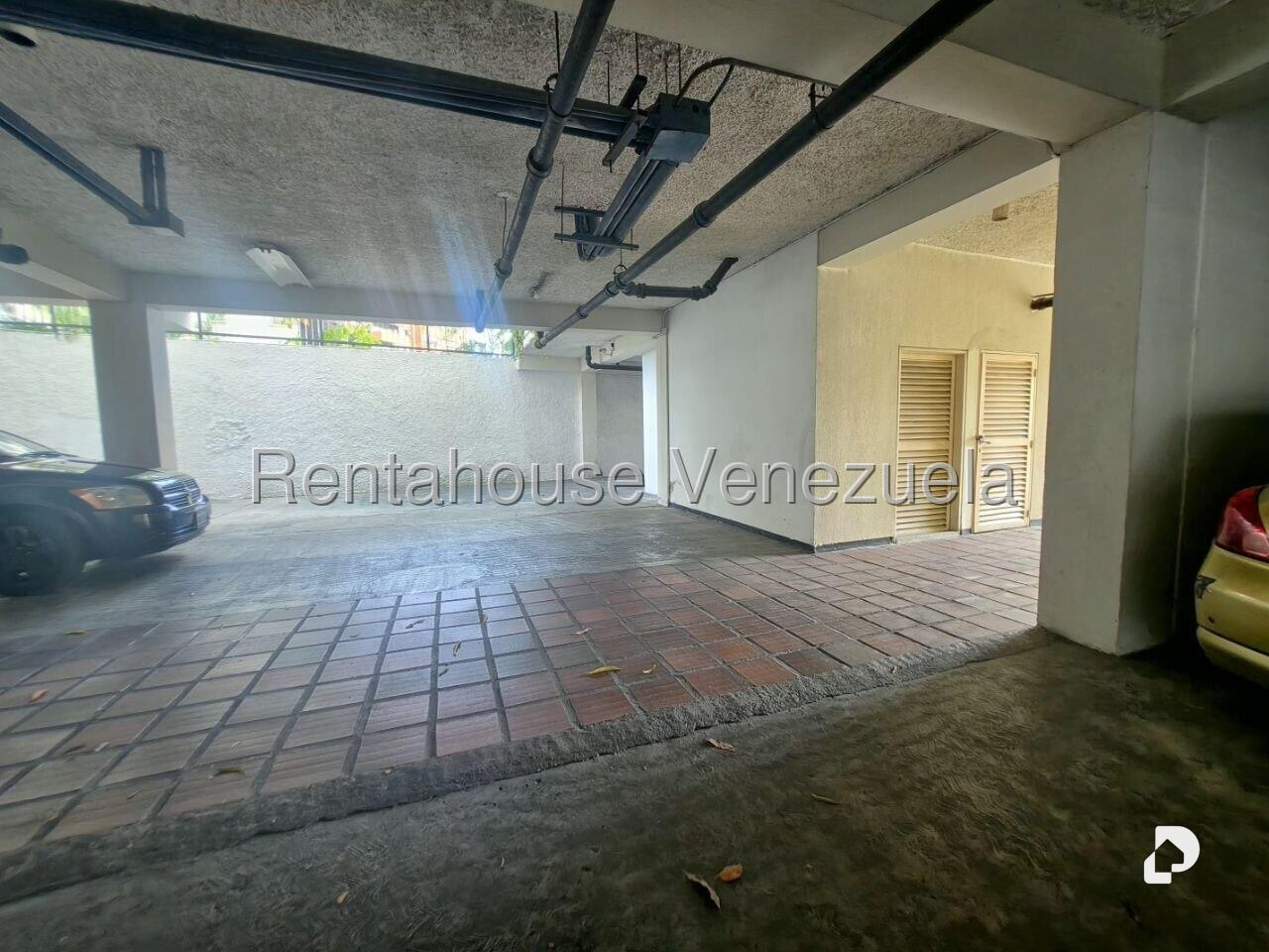 Apartamento en La Florida, Caracas – 23