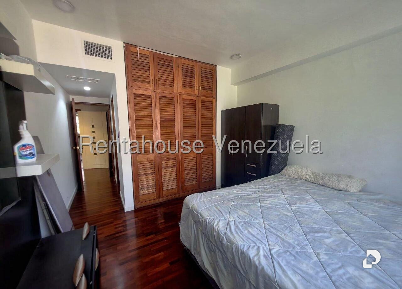 Apartamento en La Florida, Caracas – 19