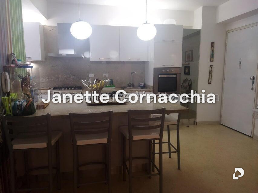 Apartment in Campo Alegre, Caracas – 12