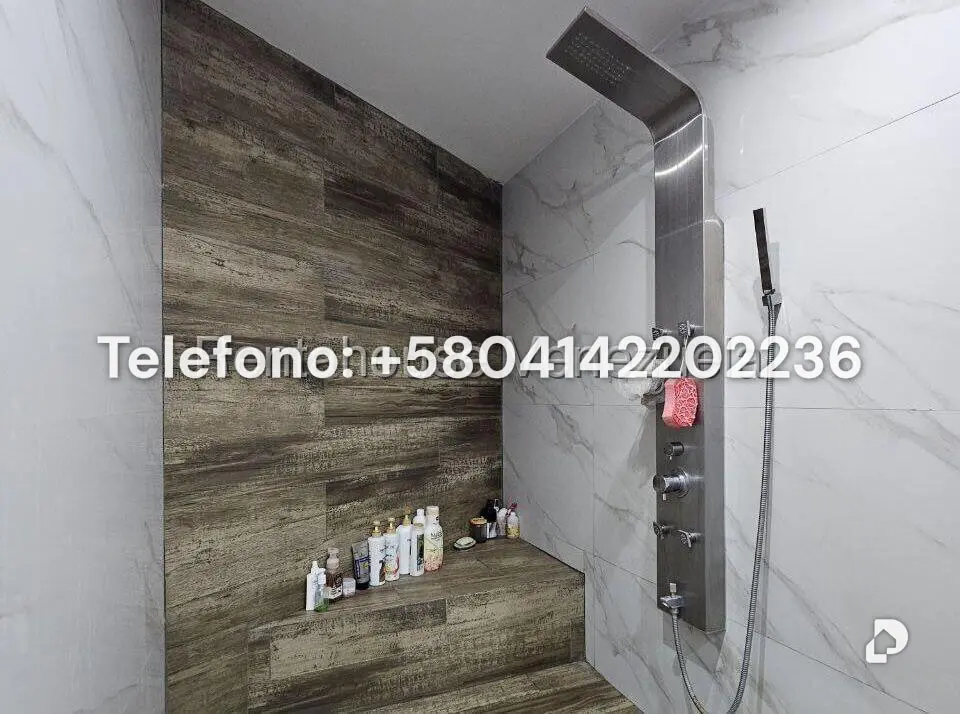 Casa en Prados del Este, Caracas – 26