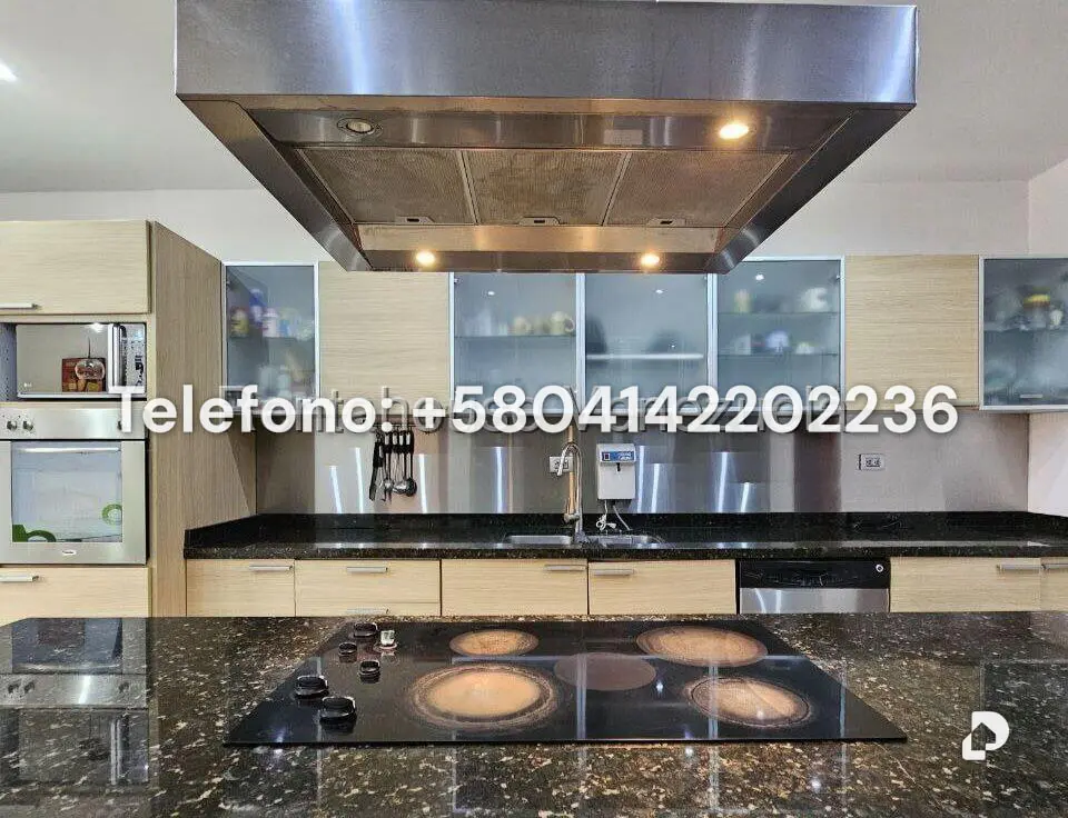 Casa en Prados del Este, Caracas – 13