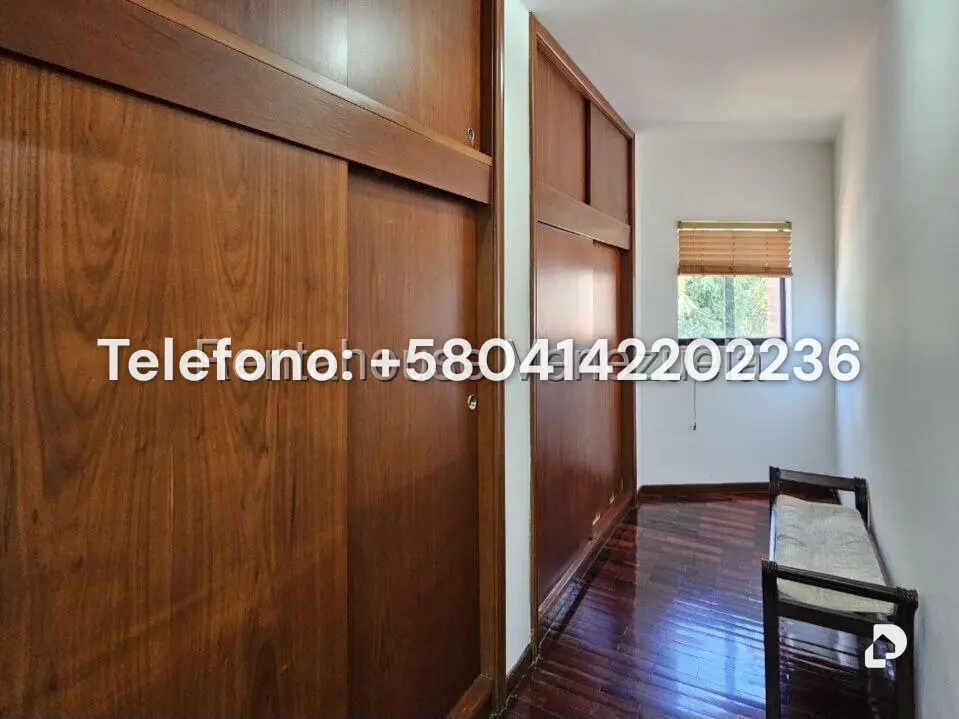 Casa en Prados del Este, Caracas – 29