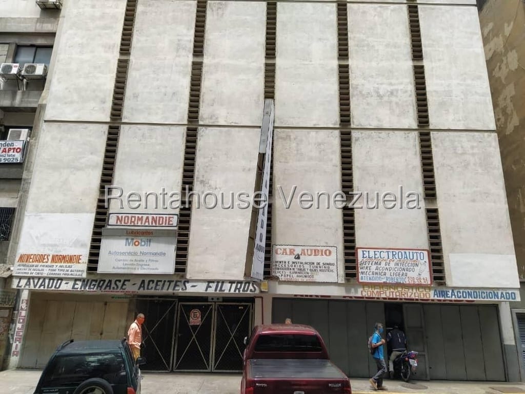 Edificio en San Bernardino, Caracas - 1