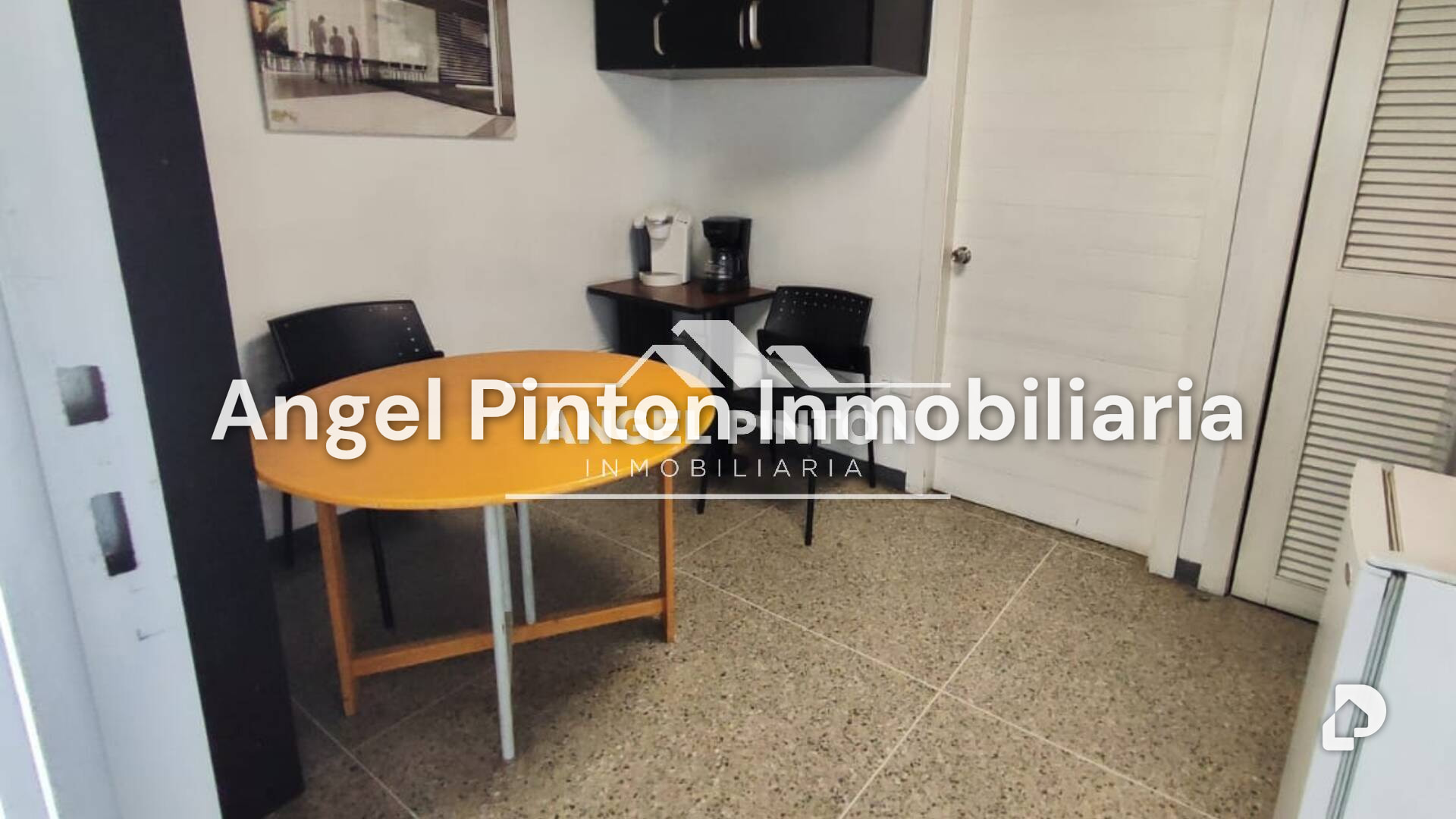 Oficina en Avenida 5 de Julio, Maracaibo – 8