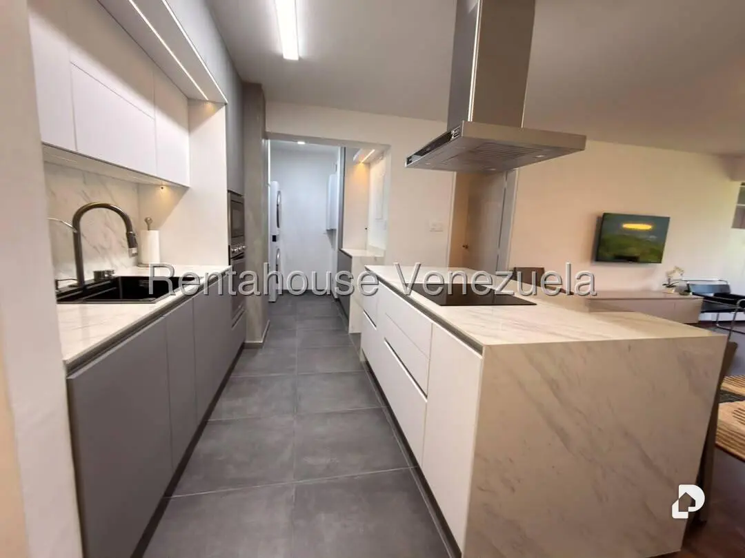 Apartamento en San Román, Caracas – 11