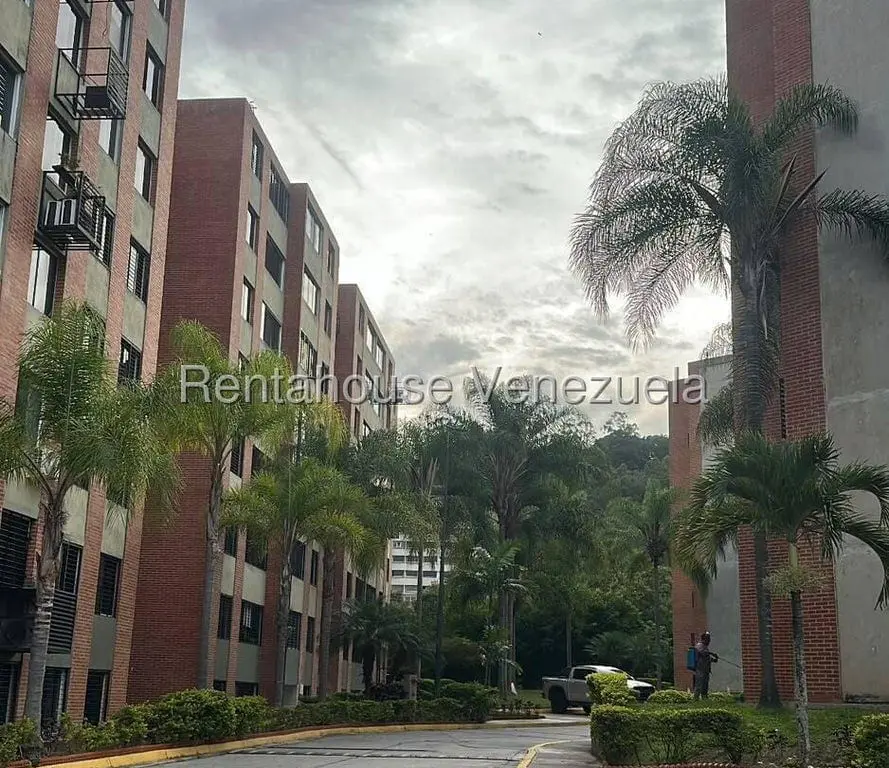 Apartment in Los Naranjos Humboldt, Caracas - 1