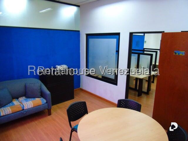 Office in Boleíta Norte, Caracas – 22