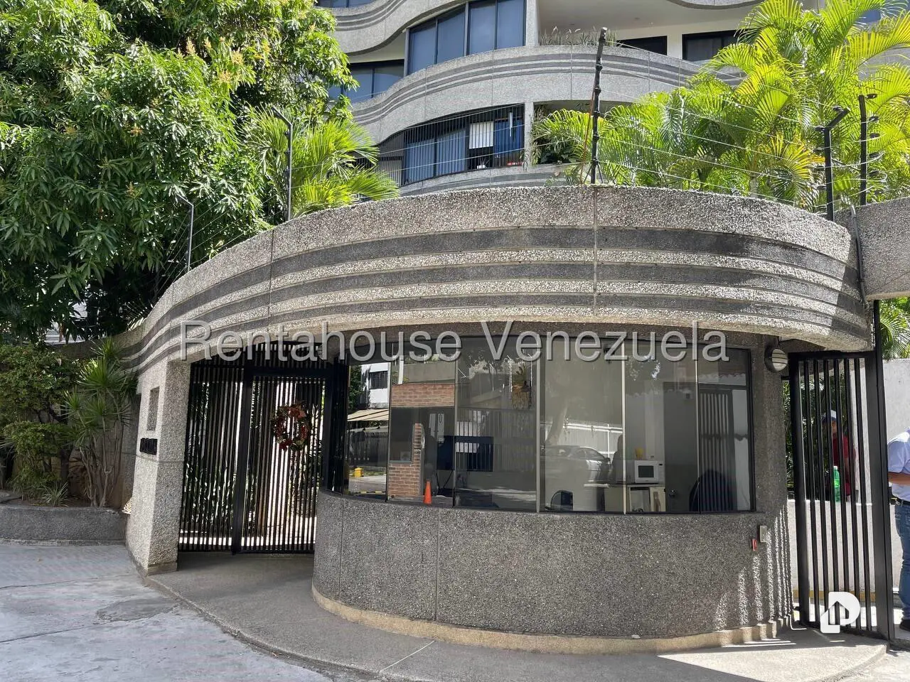 Apartamento en Los Naranjos de las Mercedes, Caracas – 2