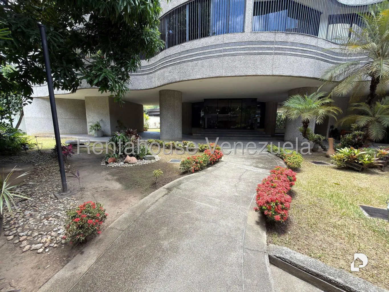 Apartamento en Los Naranjos de las Mercedes, Caracas – 3