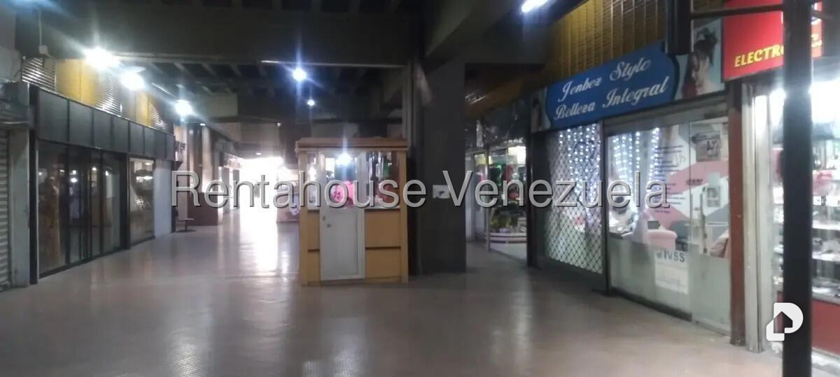 Local comercial en El Paraíso, Caracas – 2