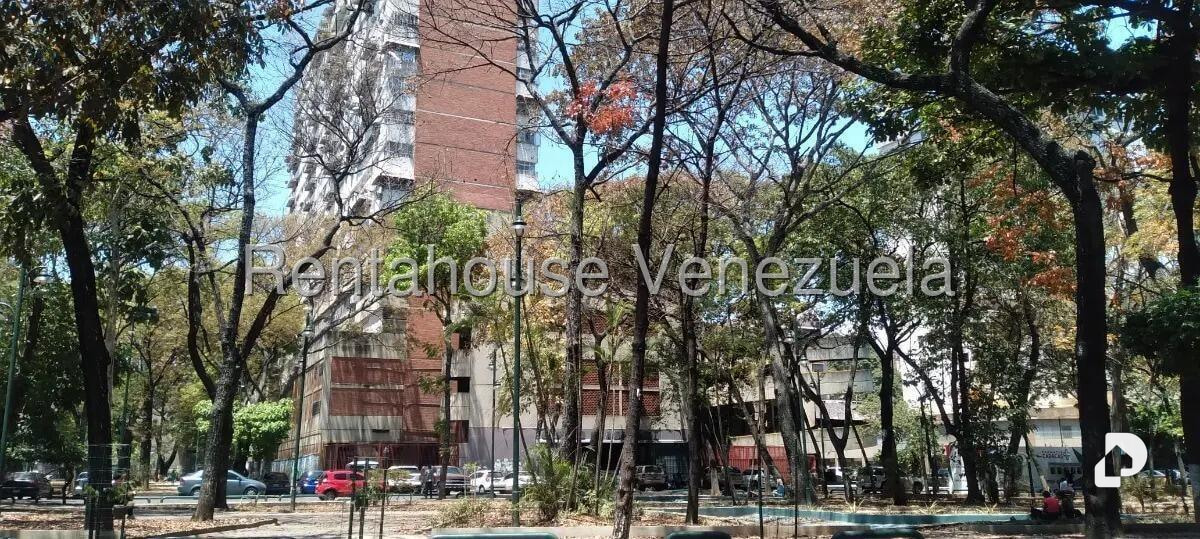 Local comercial en El Paraíso, Caracas – 8