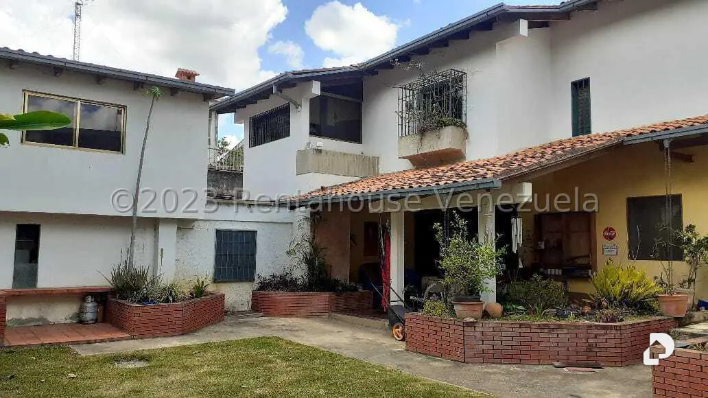 Casa en Sorocaima, Caracas – 12