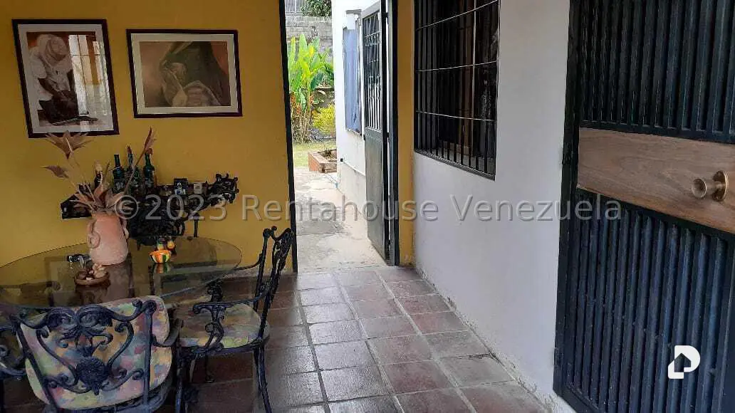 Casa en Sorocaima, Caracas – 9