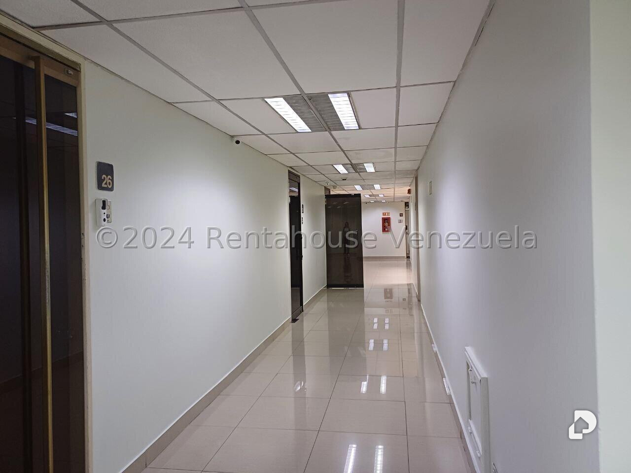 Oficina en Campo Alegre, Caracas – 12