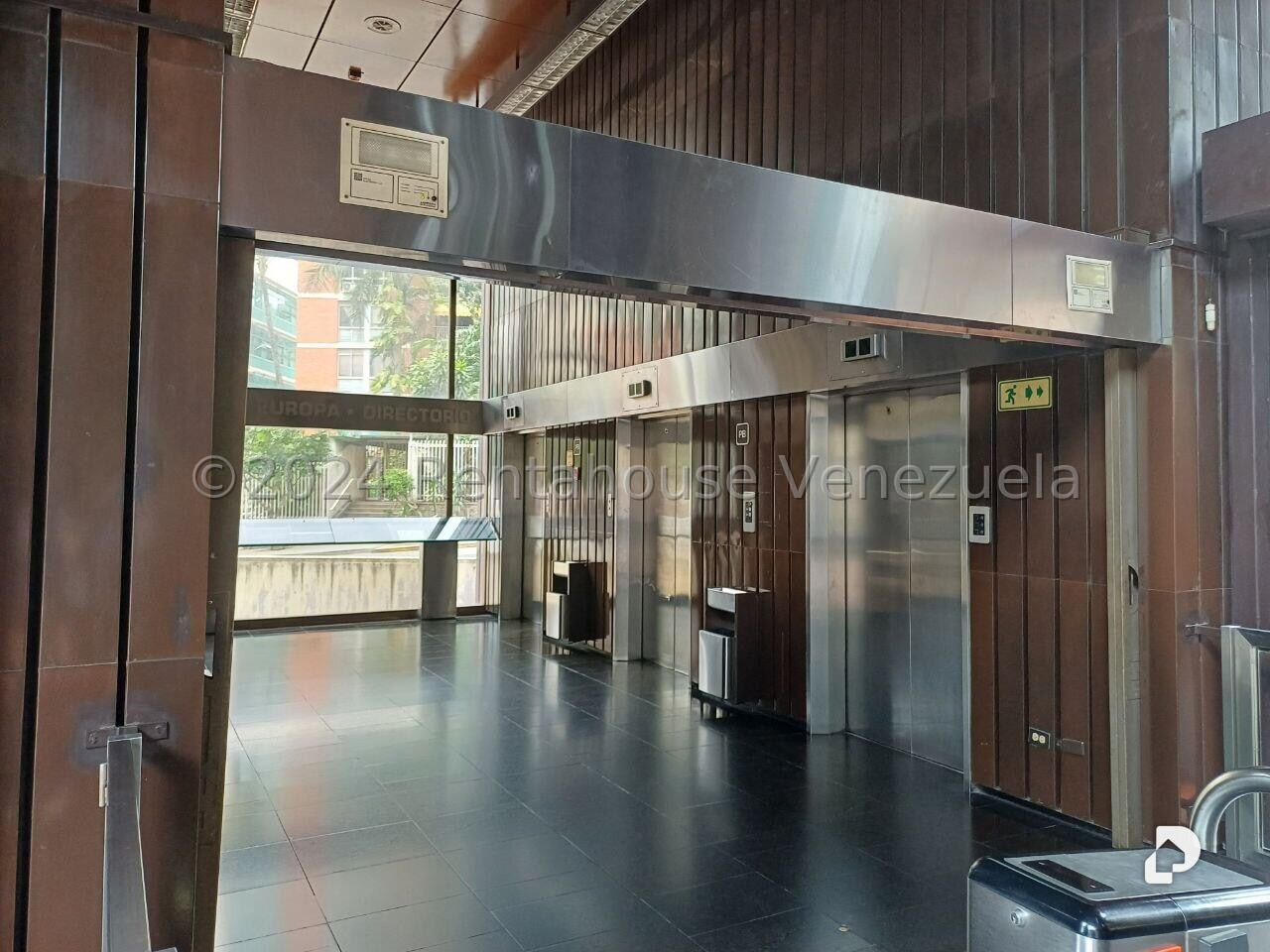Oficina en Campo Alegre, Caracas – 2