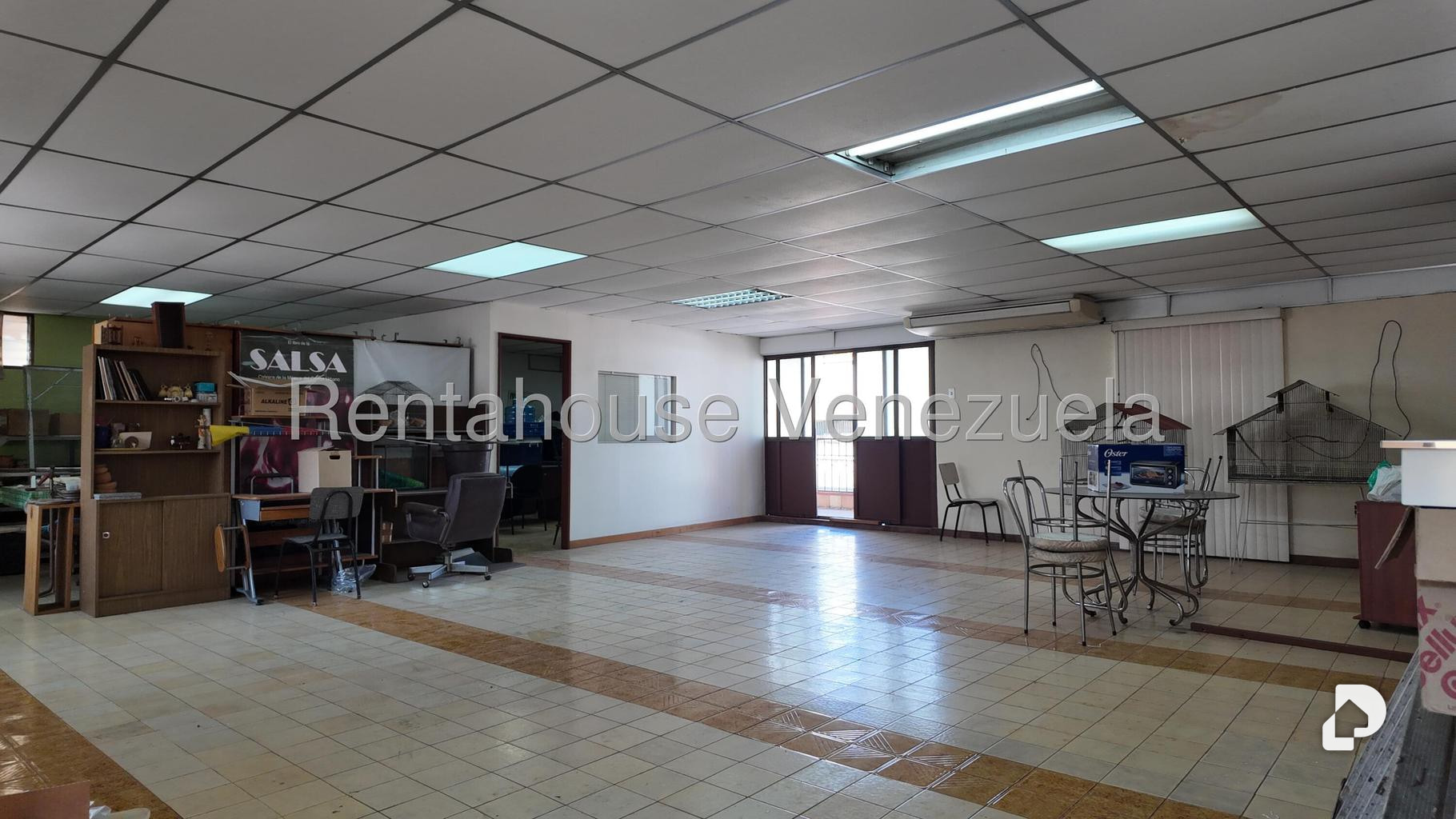 Local comercial en Boleíta Sur, Caracas – 27