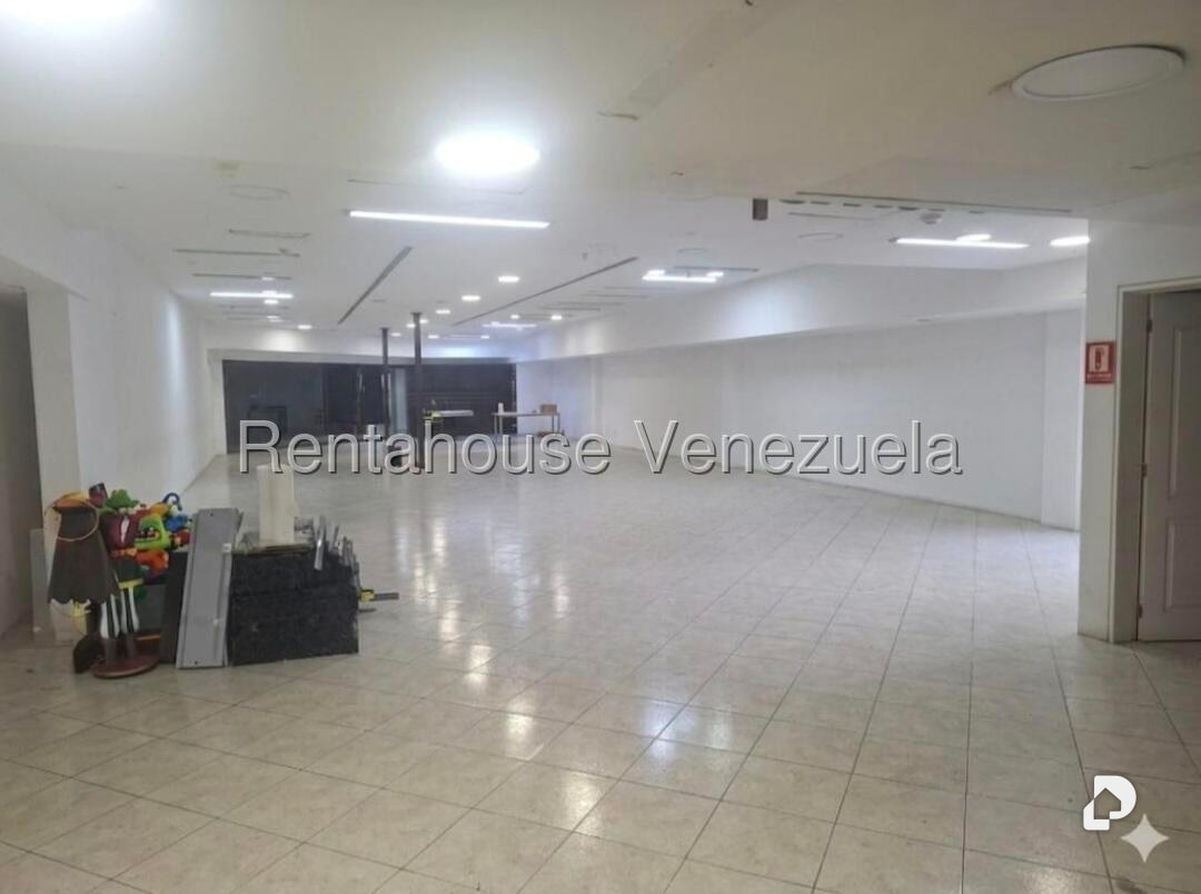 Local comercial en Santa Fe Norte, Caracas – 5