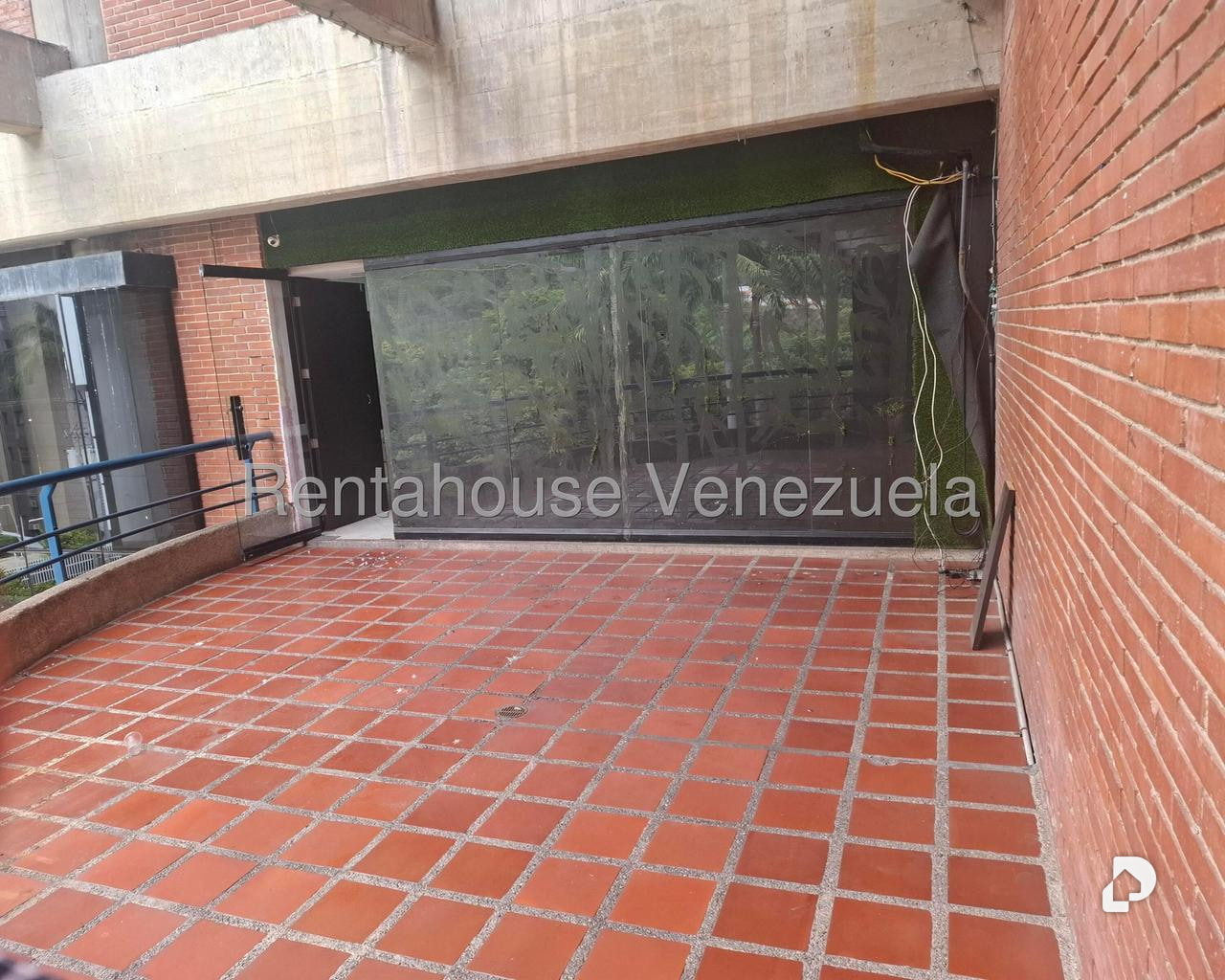 Local comercial en Santa Fe Norte, Caracas – 11