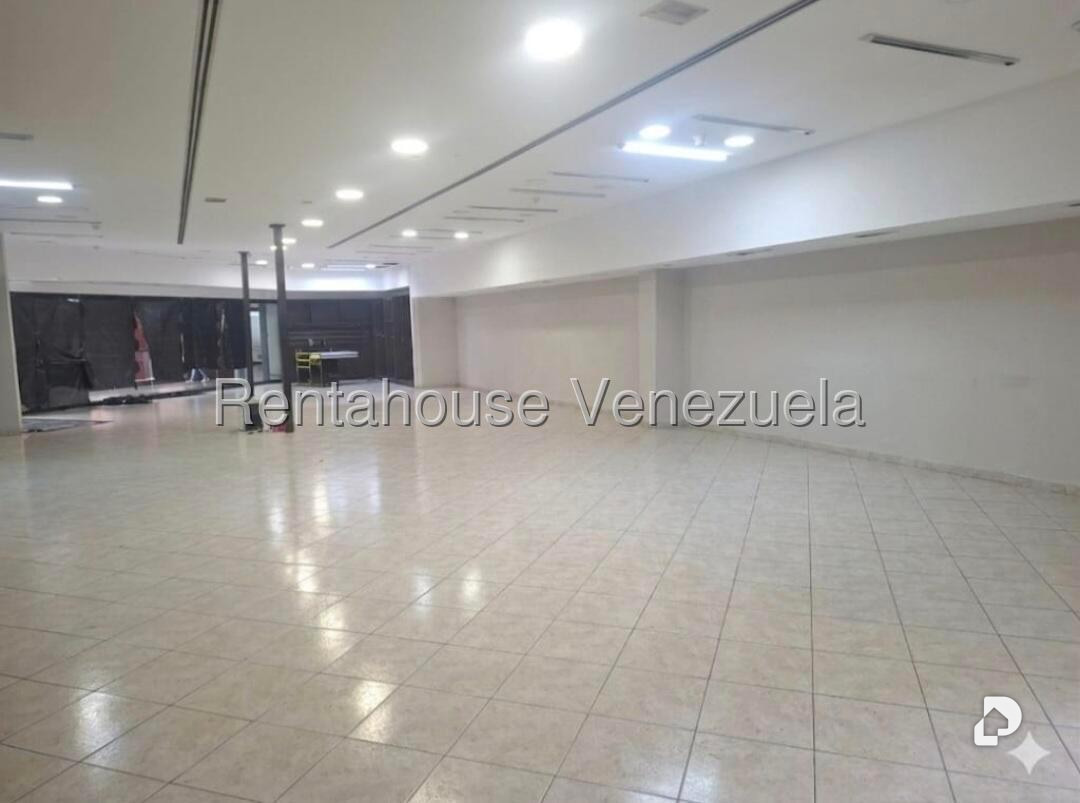 Local comercial en Santa Fe Norte, Caracas – 6