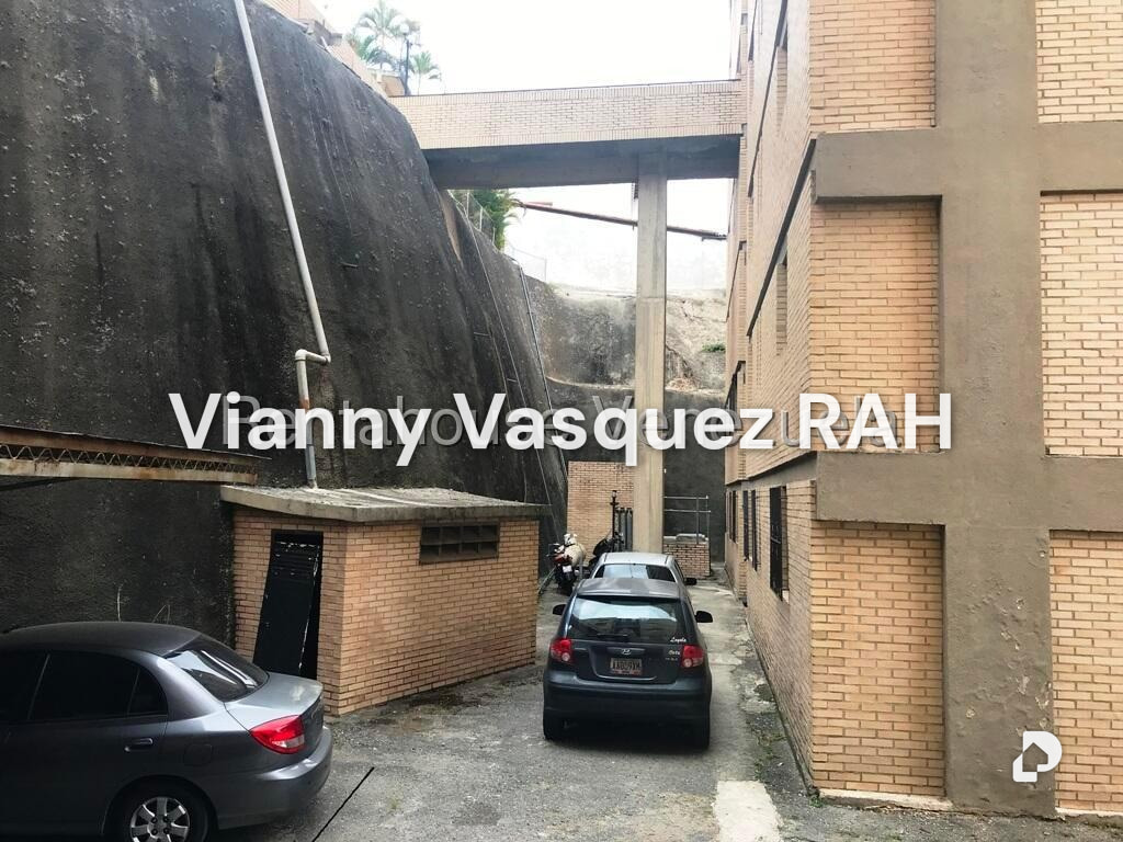 Apartamento en Colinas de Bello Monte, Caracas – 11